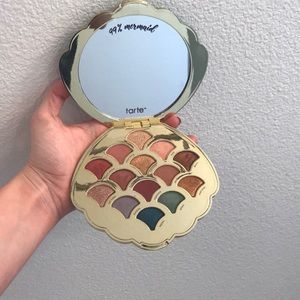 Tarte mermaid eyeshadow palate